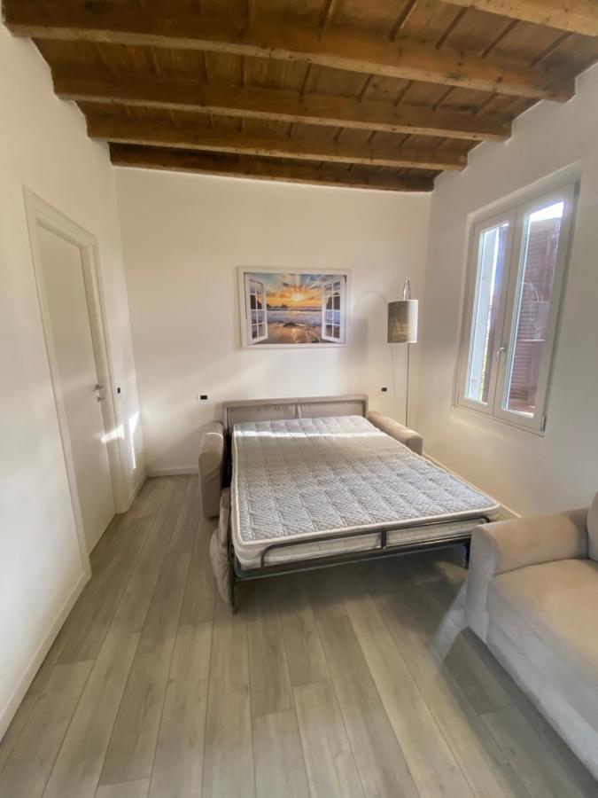 Cv Martesana Apartment *