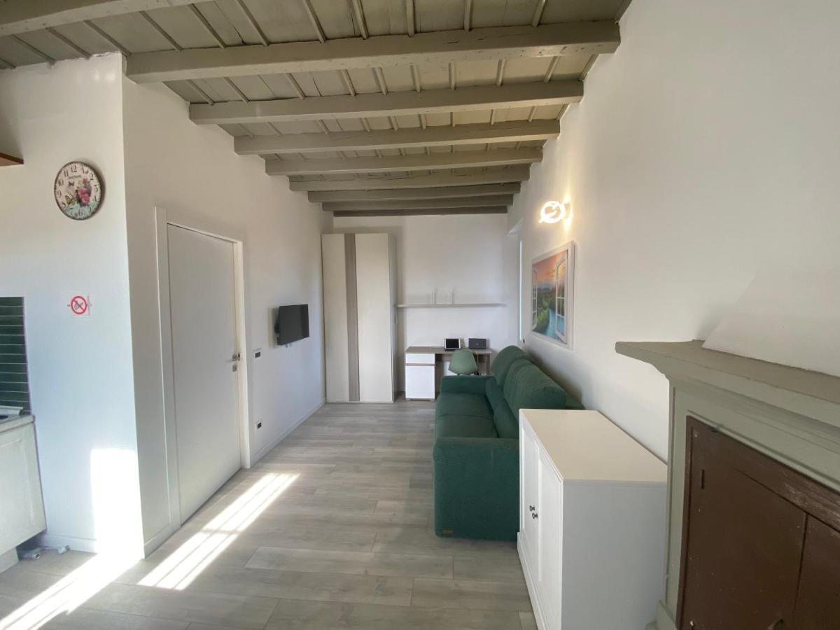 Cv Martesana Apartment *
